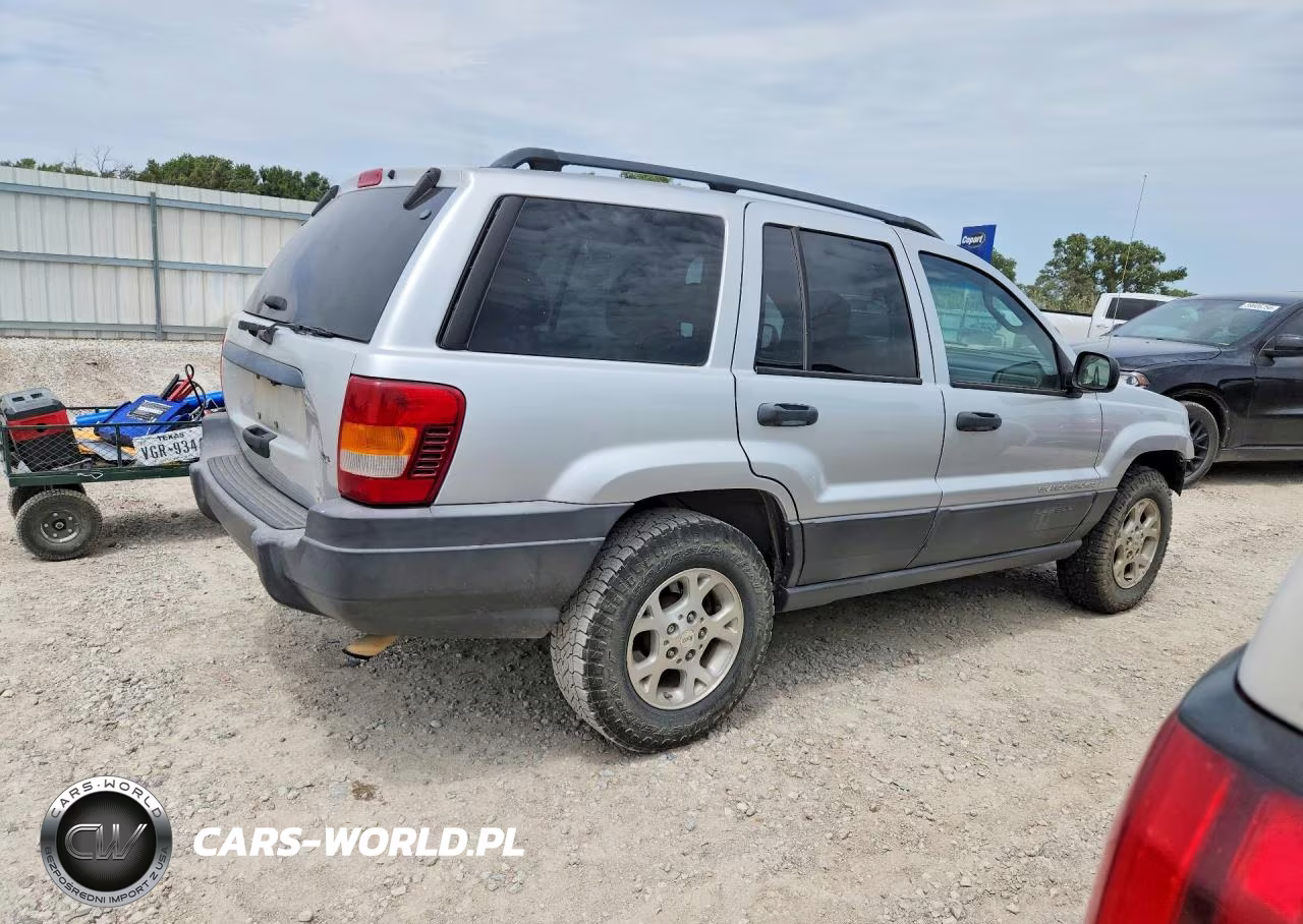 2004 Jeep Grand Cherokee Laredo VIN:1J4GX48S64C258433 - 3