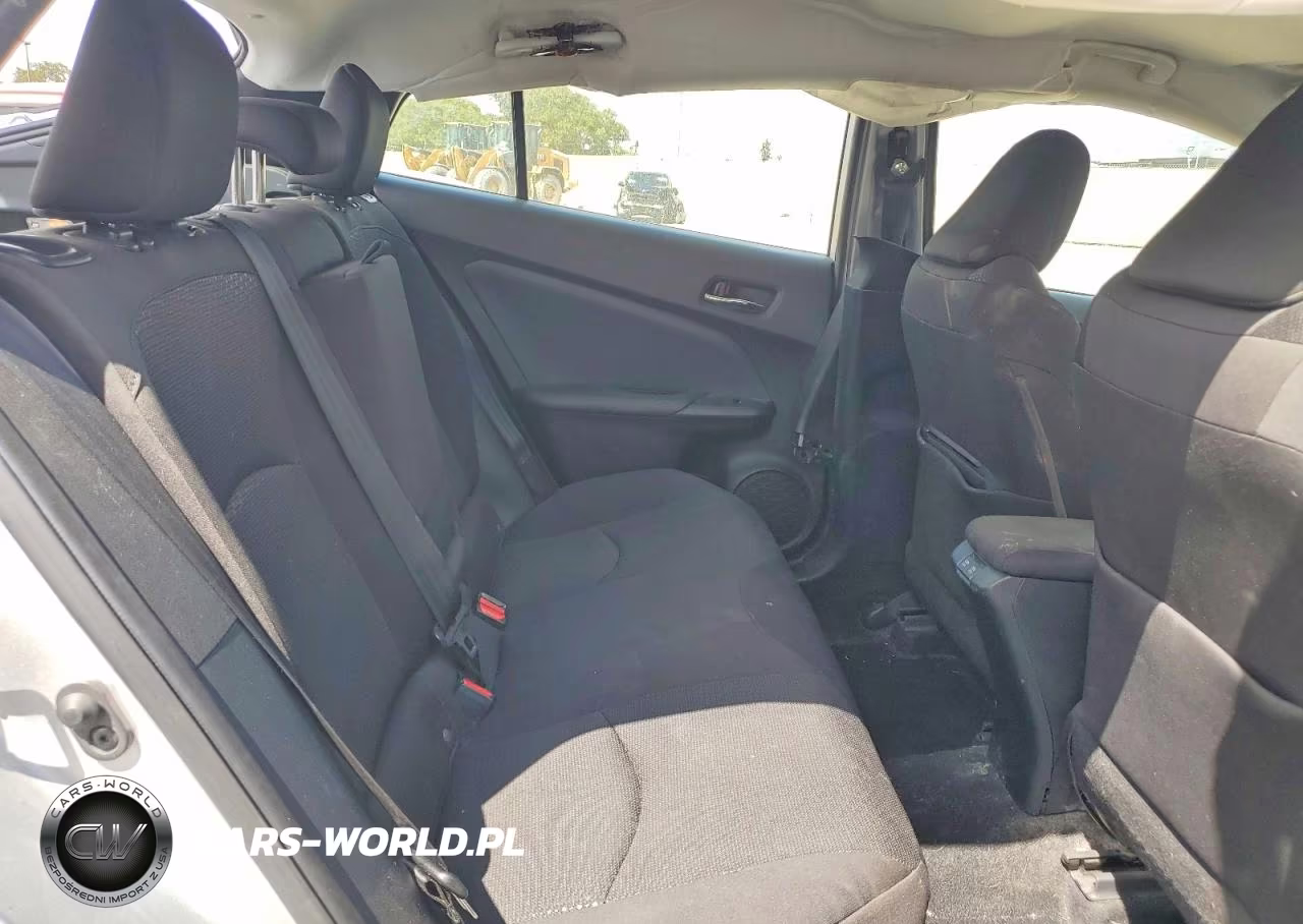 2021 Toyota Prius Le VIN:JTDKAMFU5M3128634 - 10