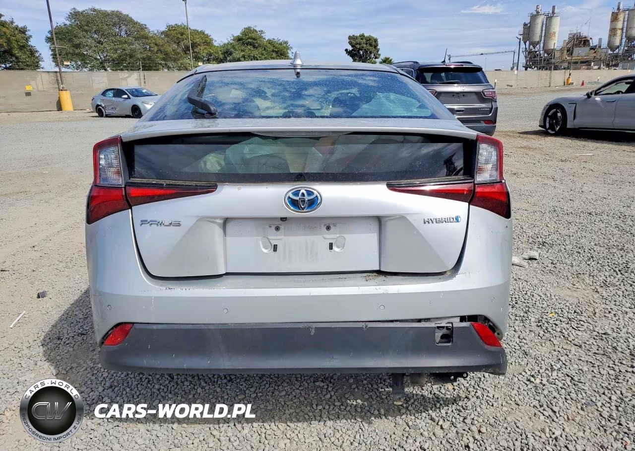 2021 Toyota Prius Le VIN:JTDKAMFU5M3128634 - 6
