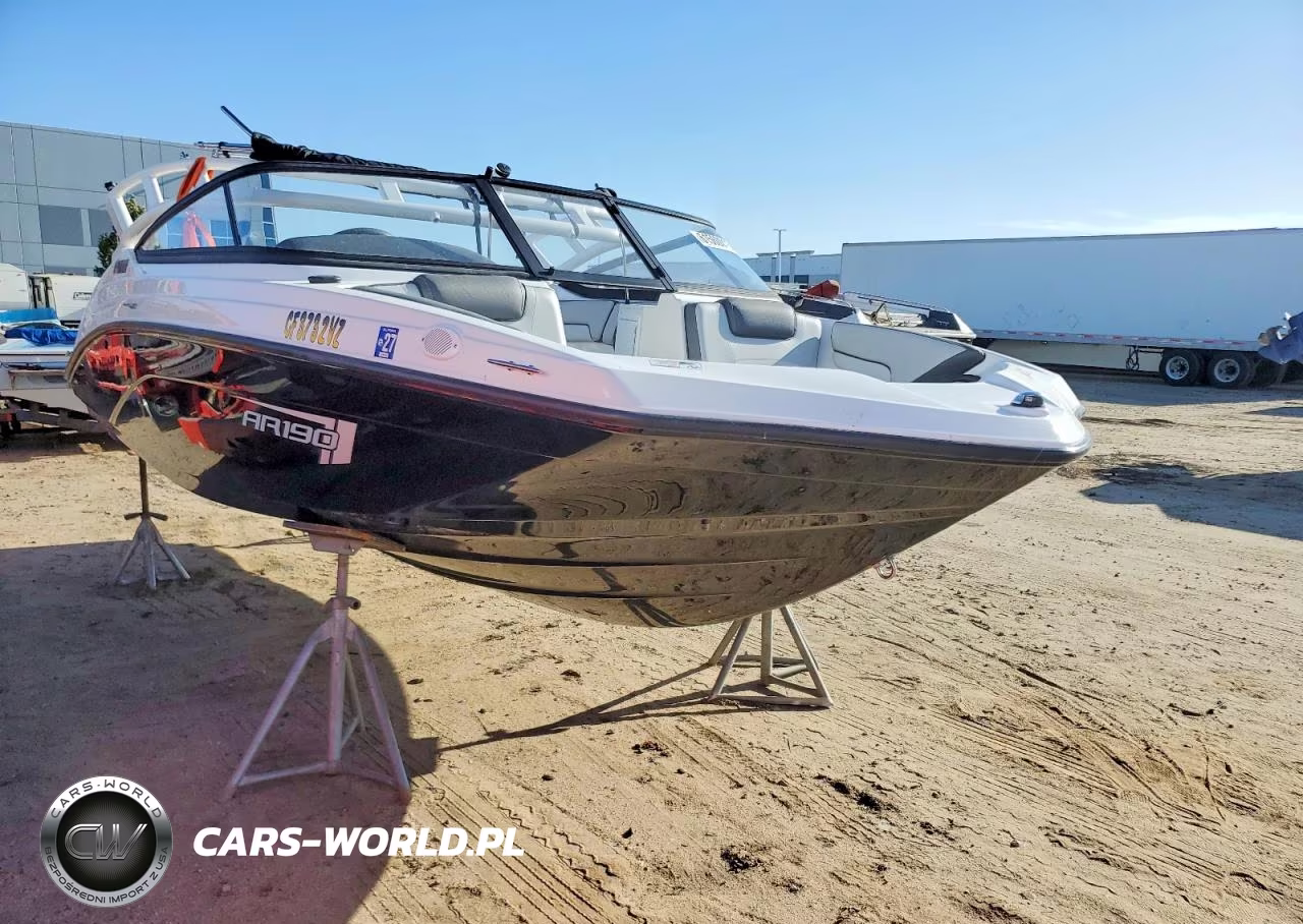 2025 Yamaha Ar210 Boat