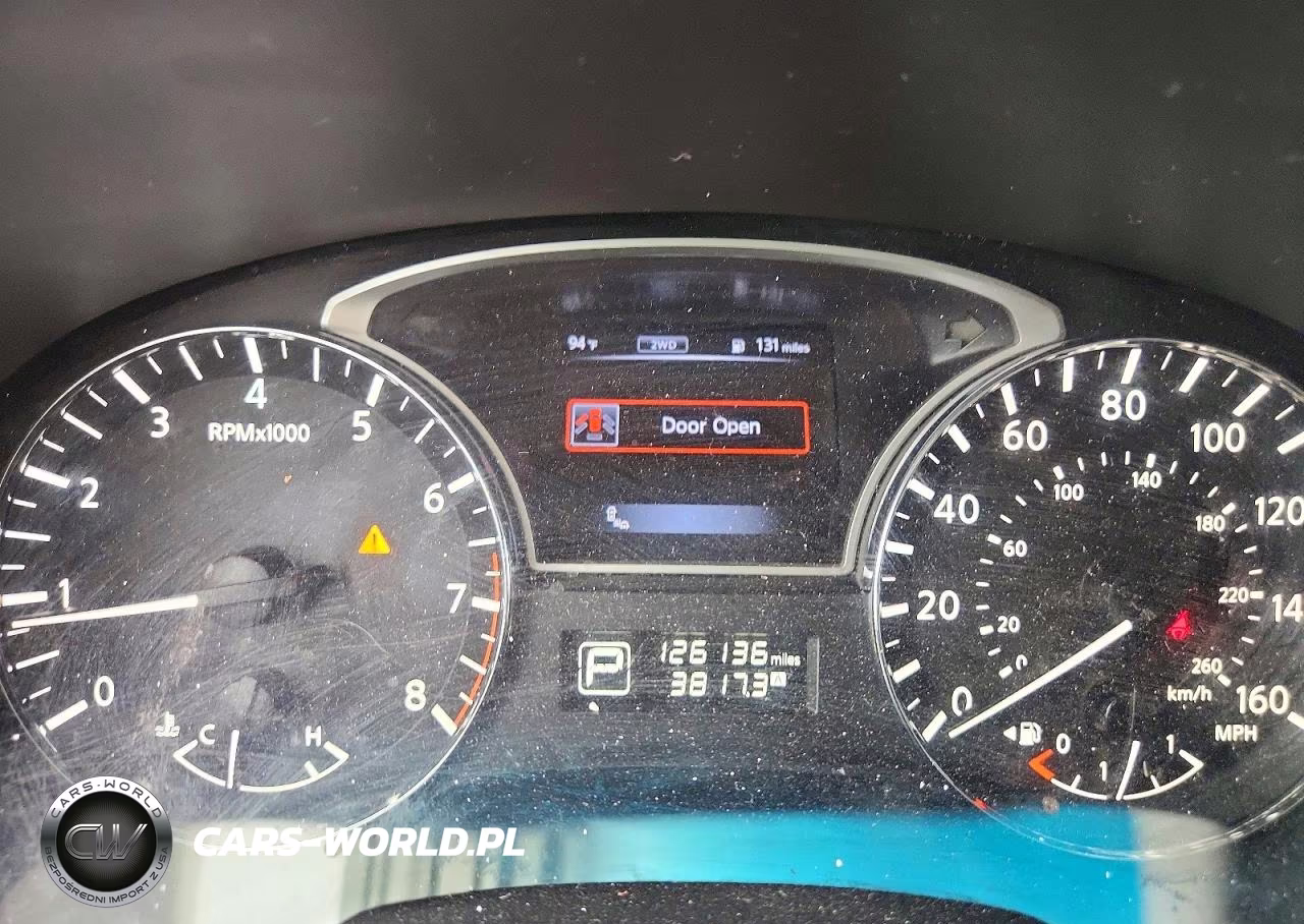 2015 Nissan Pathfinder S VIN:5N1AR2MMXFC628704 - 9