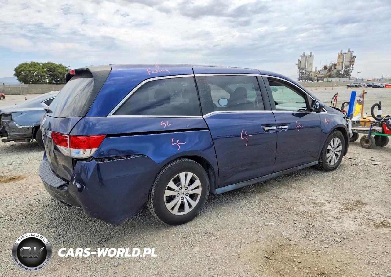 2015 Honda Odyssey Exl VIN:5FNRL5H68FB040826 - 3