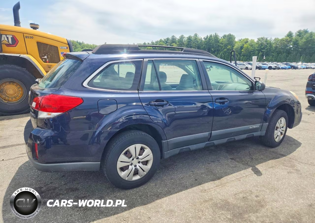 2013 Subaru Outback 2.5I VIN:4S4BRBACXD3252079 - 3
