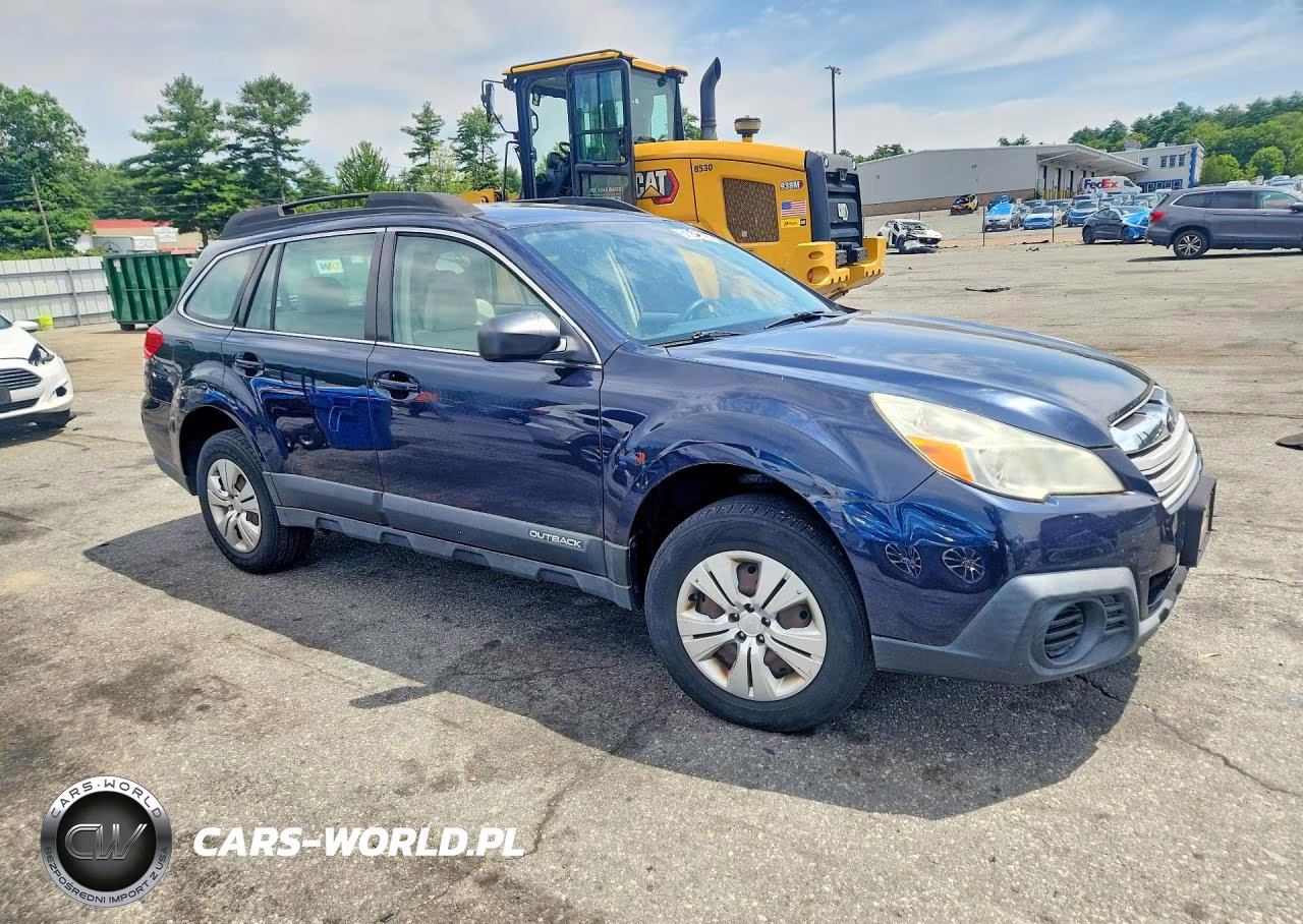 2013 Subaru Outback 2.5I VIN:4S4BRBACXD3252079 - 4