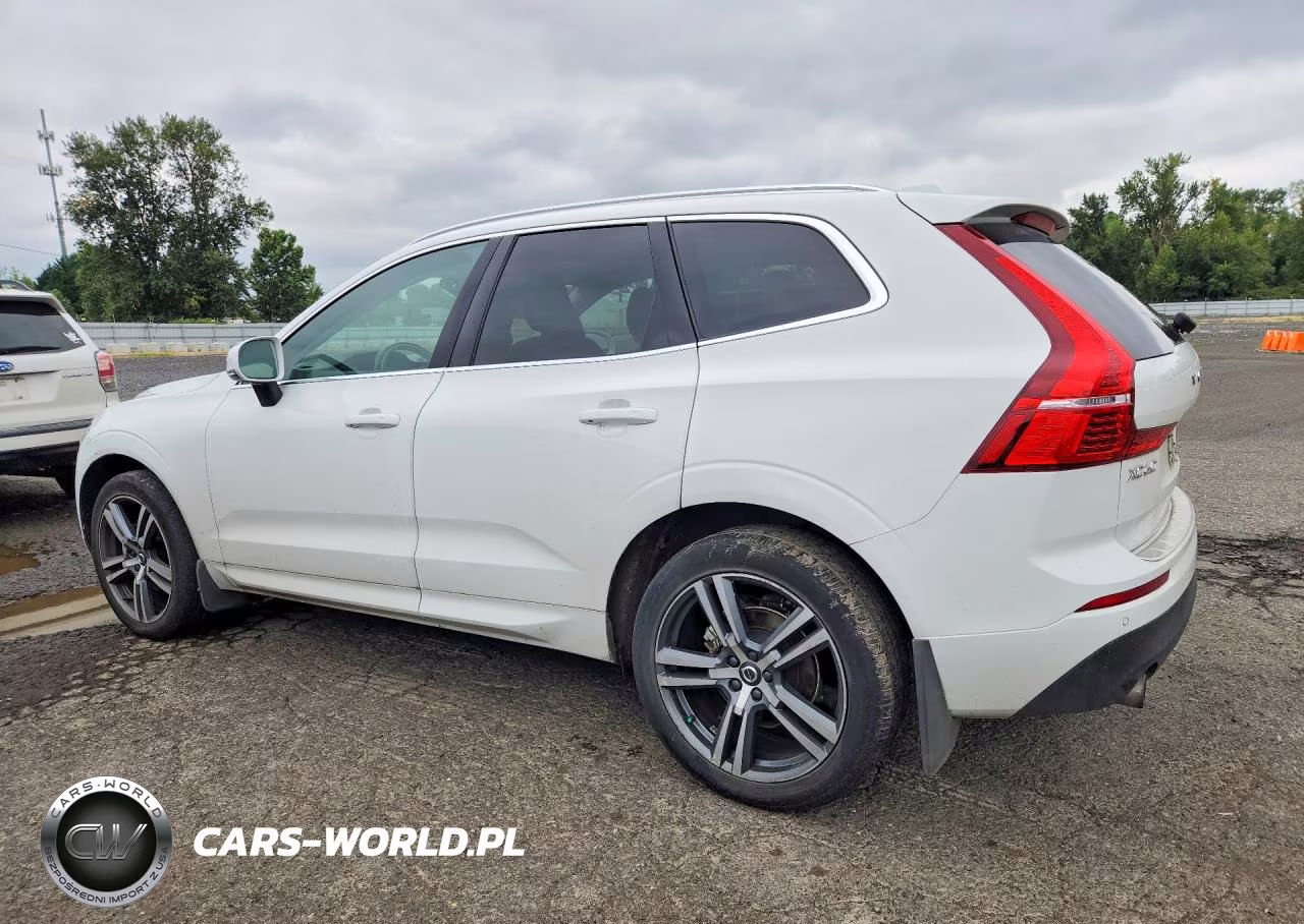 2021 Volvo Xc60 T5 Momentum VIN:YV4102RK4M1850716 - 2
