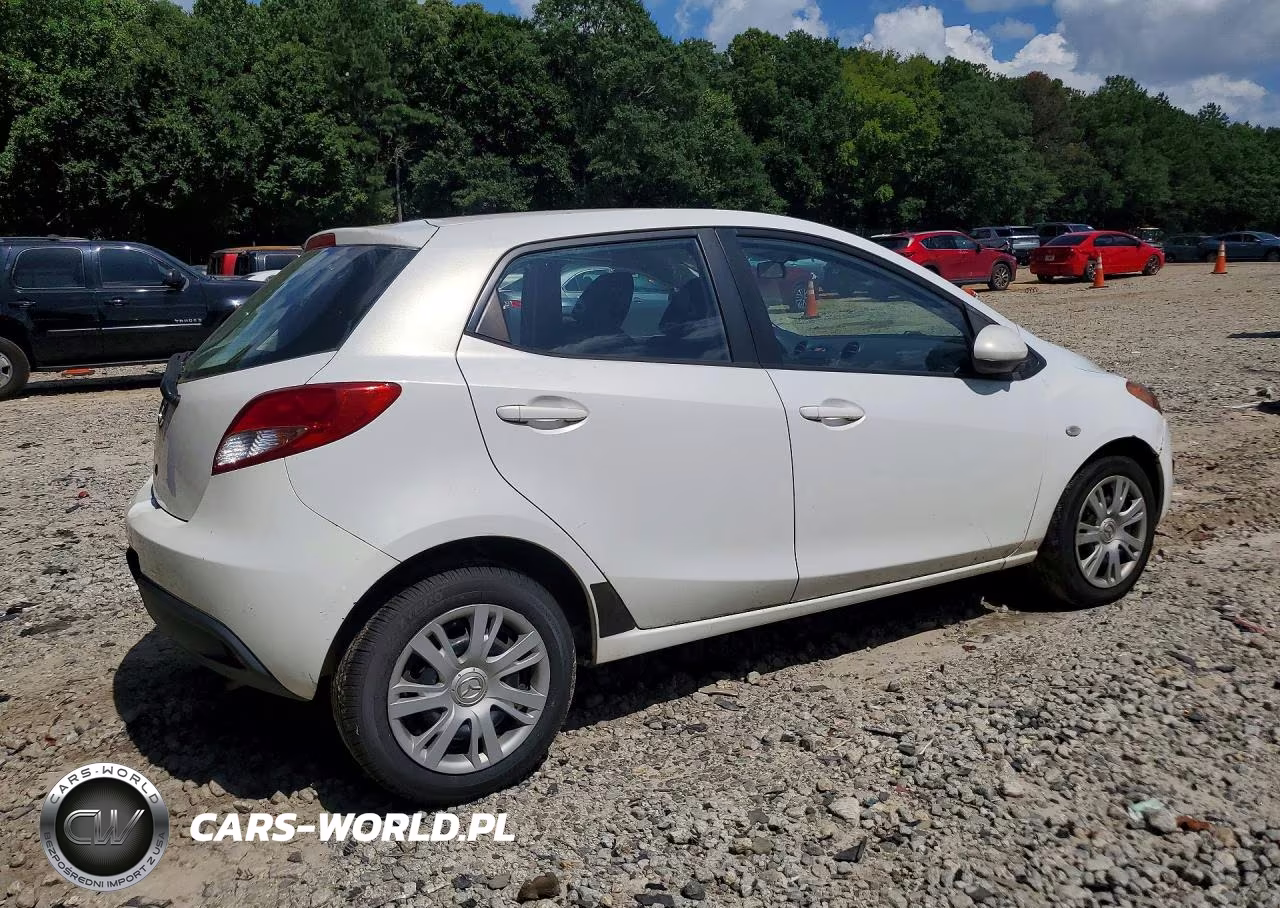 2013 Mazda Mazda 2 VIN:JM1DE1KY1D0153567 - 3