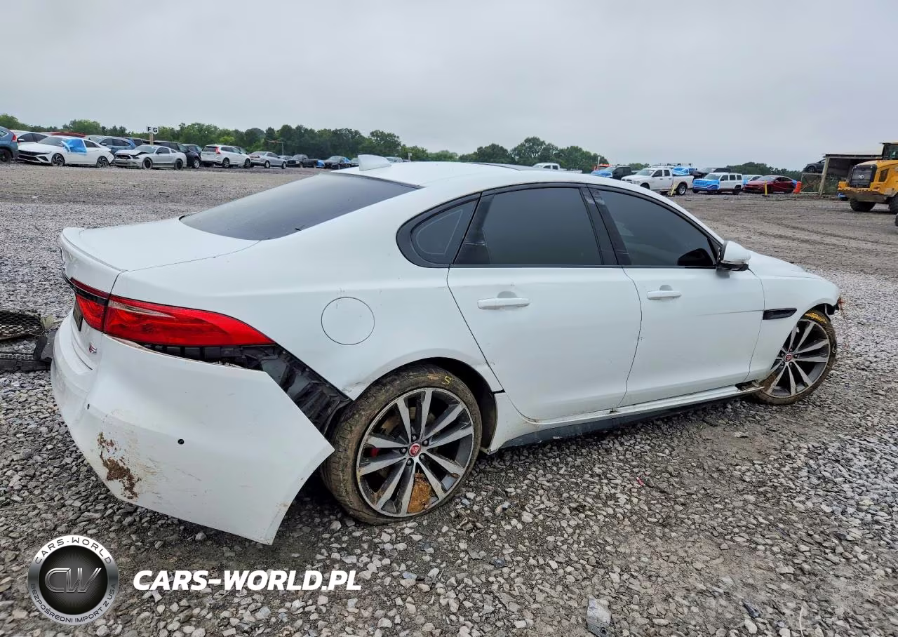 2016 Jaguar Xf S VIN:SAJBG4BVXGCY08189 - 3