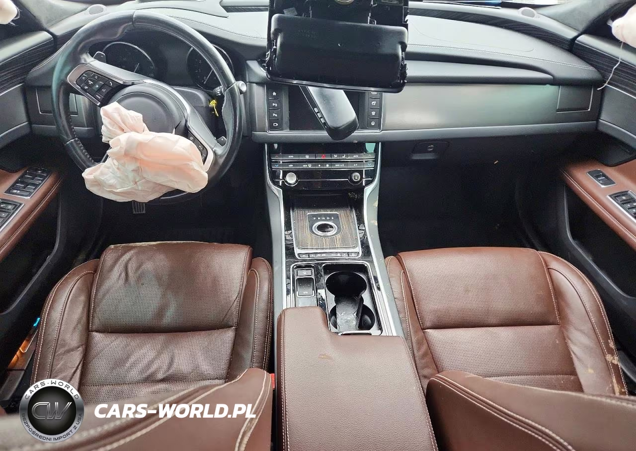2016 Jaguar Xf S VIN:SAJBG4BVXGCY08189 - 8