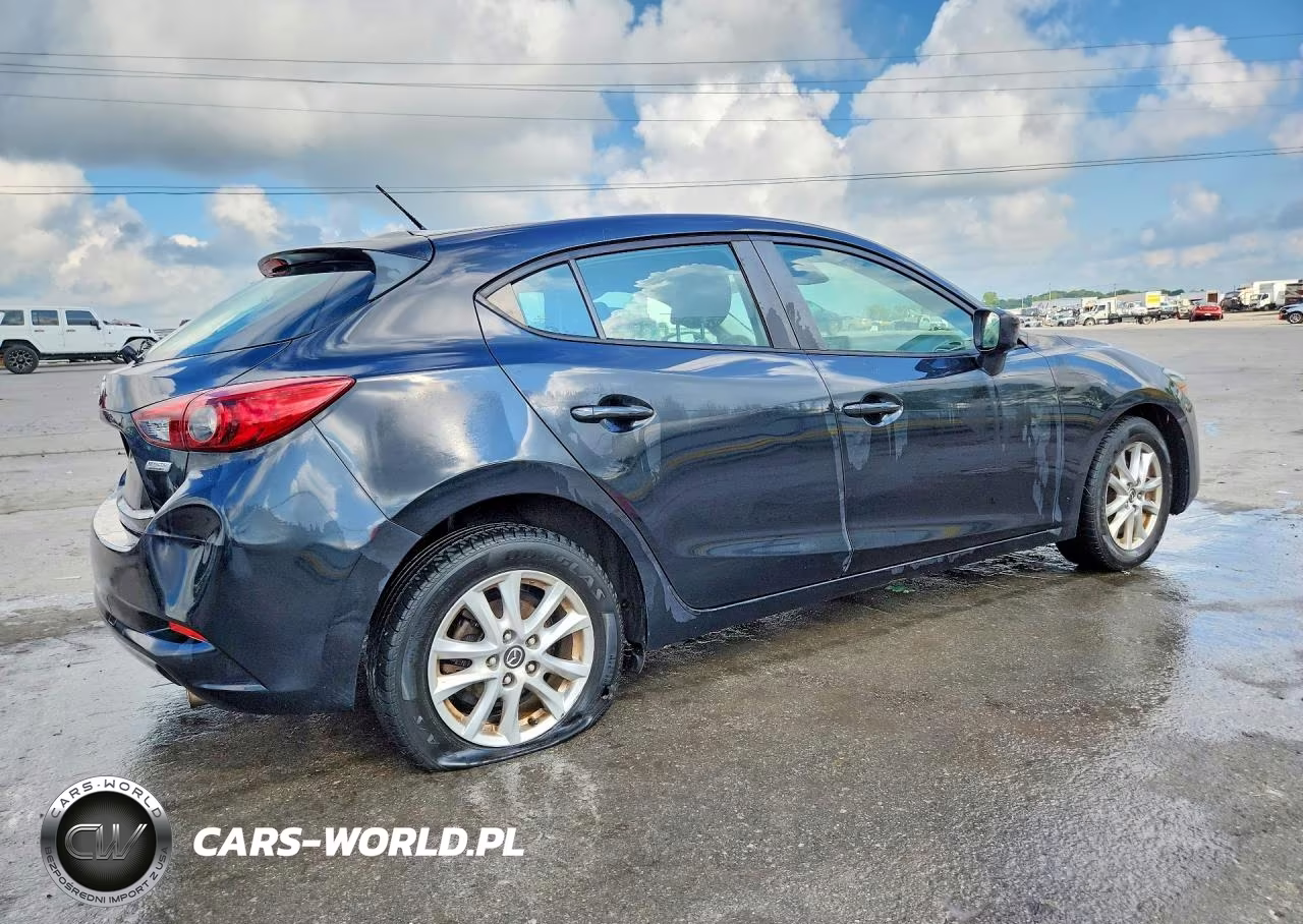 2018 Mazda 3 Sport VIN:3MZBN1K75JM276776 - 3