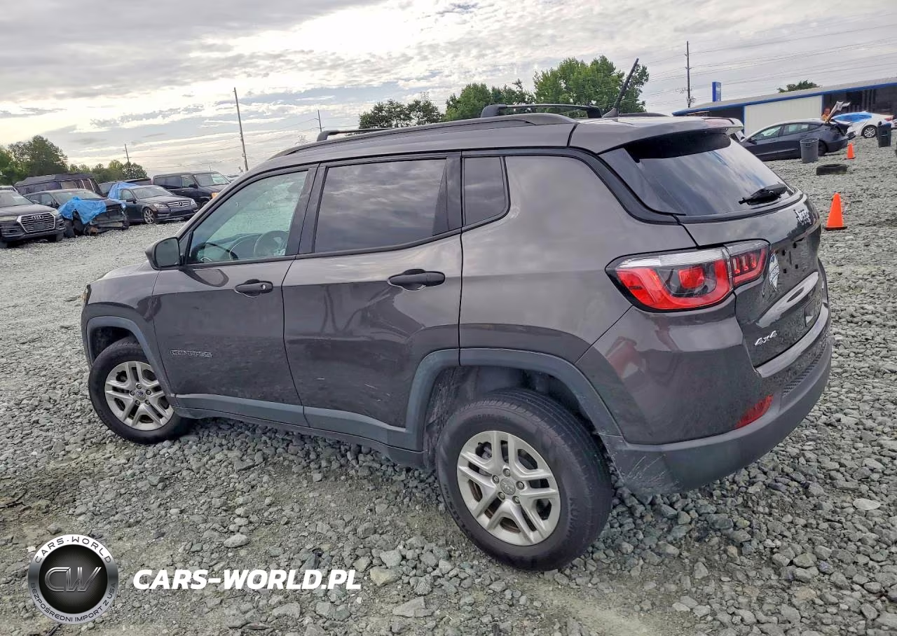 2018 Jeep Compass Sport VIN:3C4NJDABXJT180070 - 2