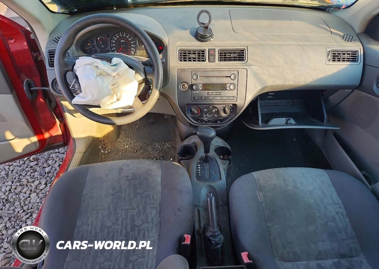 2005 Ford Focus Zx4 VIN:1FAFP34N75W178320 - 8