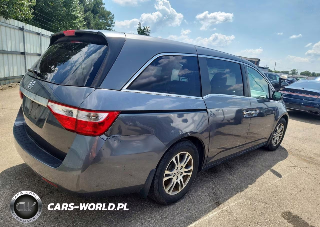 2014 Honda Odyssey VIN:5FNRL5H67DB043875 - 3