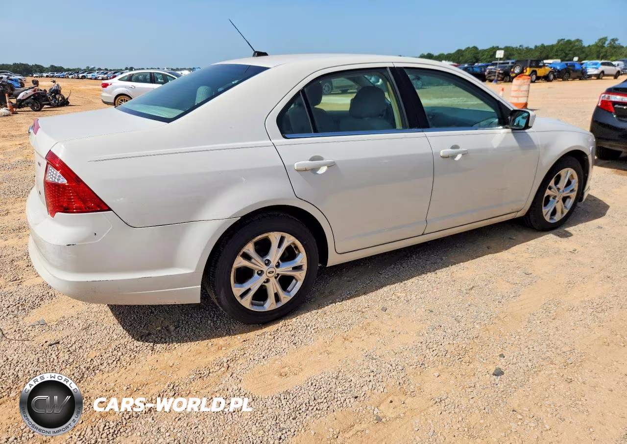 2012 Ford Fusion Se VIN:3FAHP0HA6CR379348 - 3