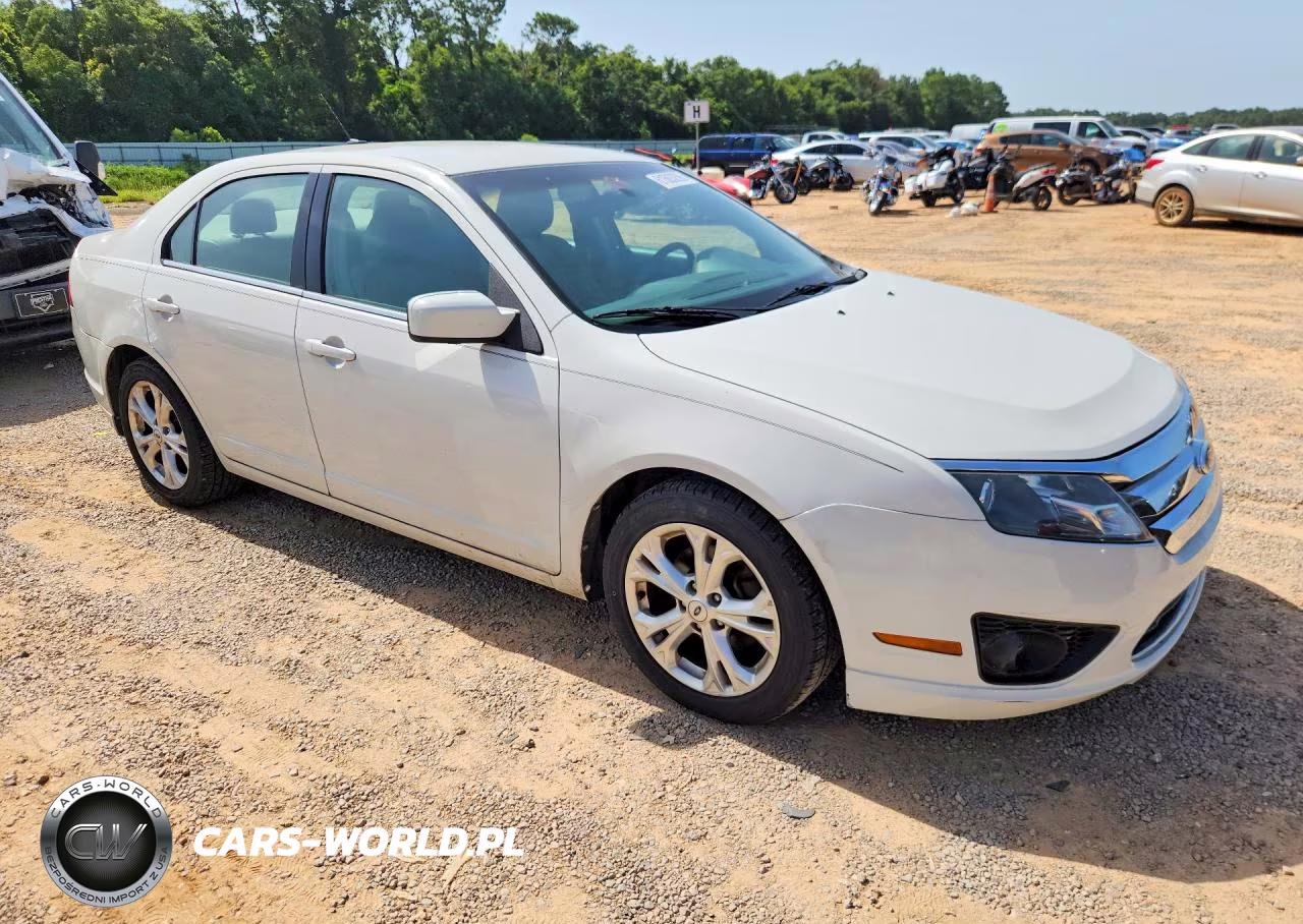 2012 Ford Fusion Se VIN:3FAHP0HA6CR379348 - 4