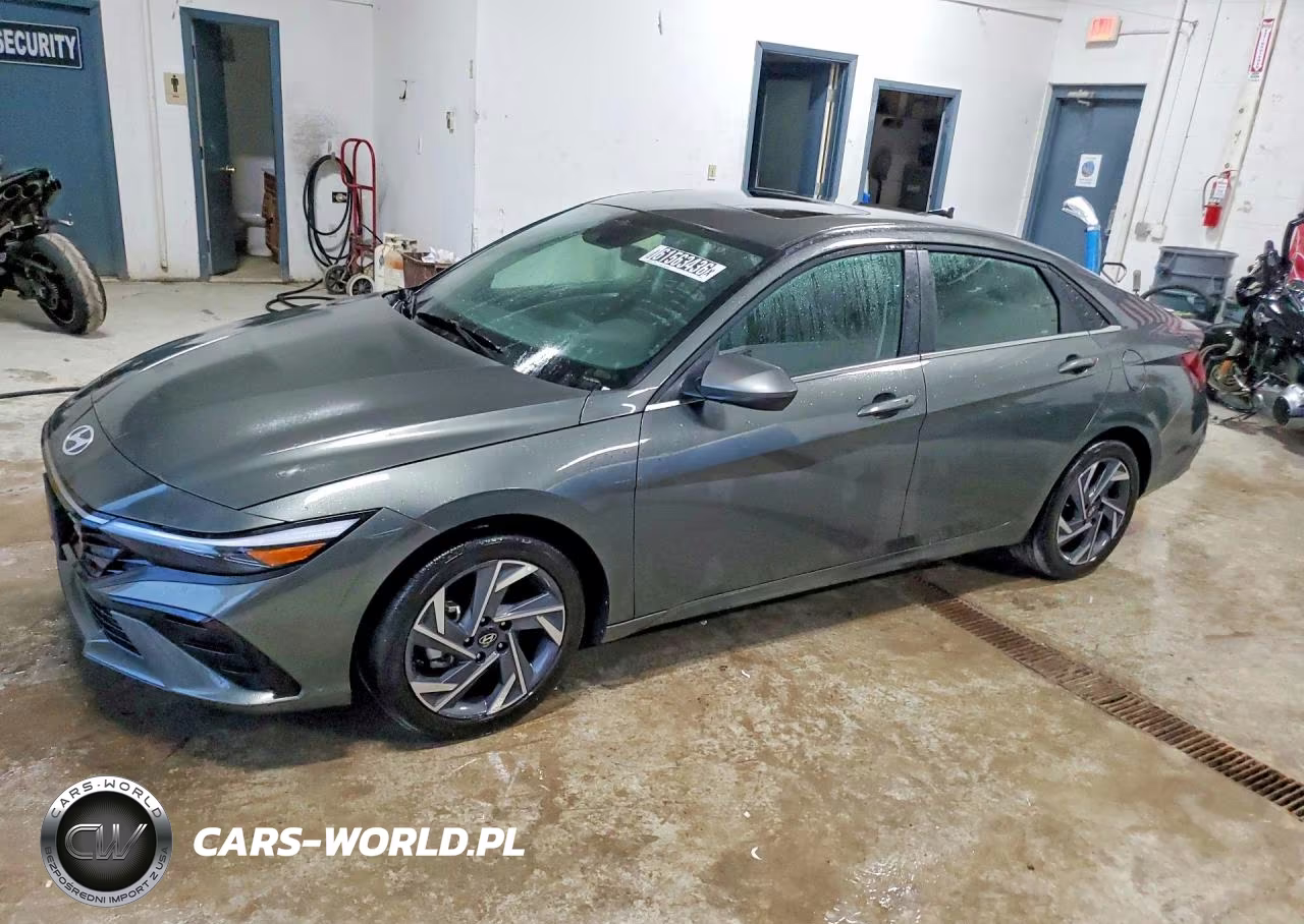 2025 Hyundai Elantra Sel – zdjęcie 1 z 12