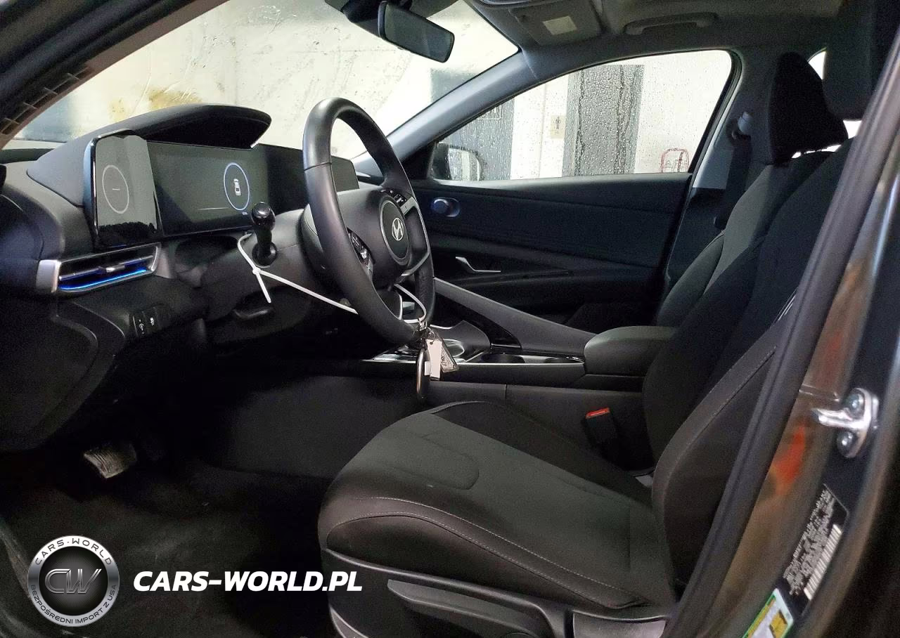 2025 Hyundai Elantra Sel VIN:KMHLS4DG7SU038015 - 7