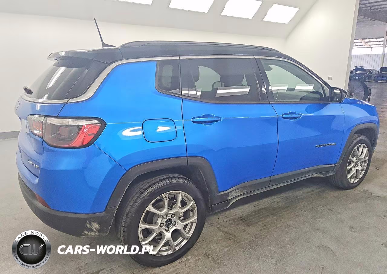 2025 Jeep Compass Limited VIN:3C4NJDCN0ST507018 - 3