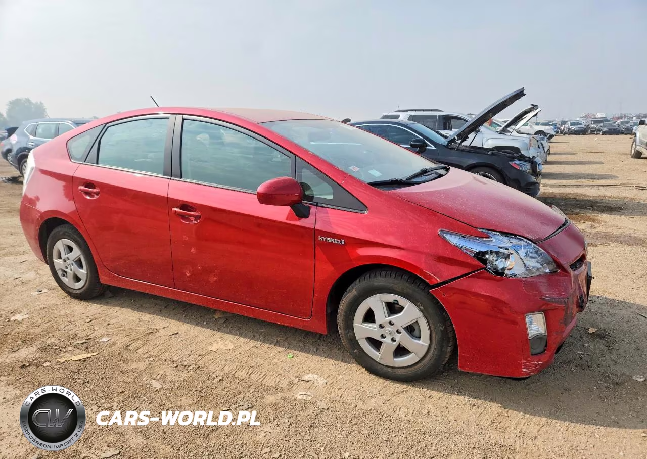2011 Toyota Prius Two VIN:JTDKN3DU8B1448623 - 4