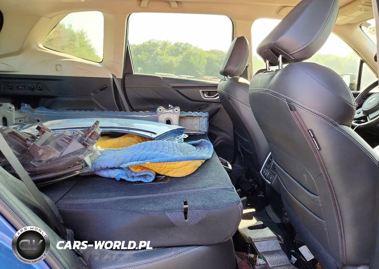2021 Subaru Forester Touring VIN:JF2SKAXC8MH437861 - 10