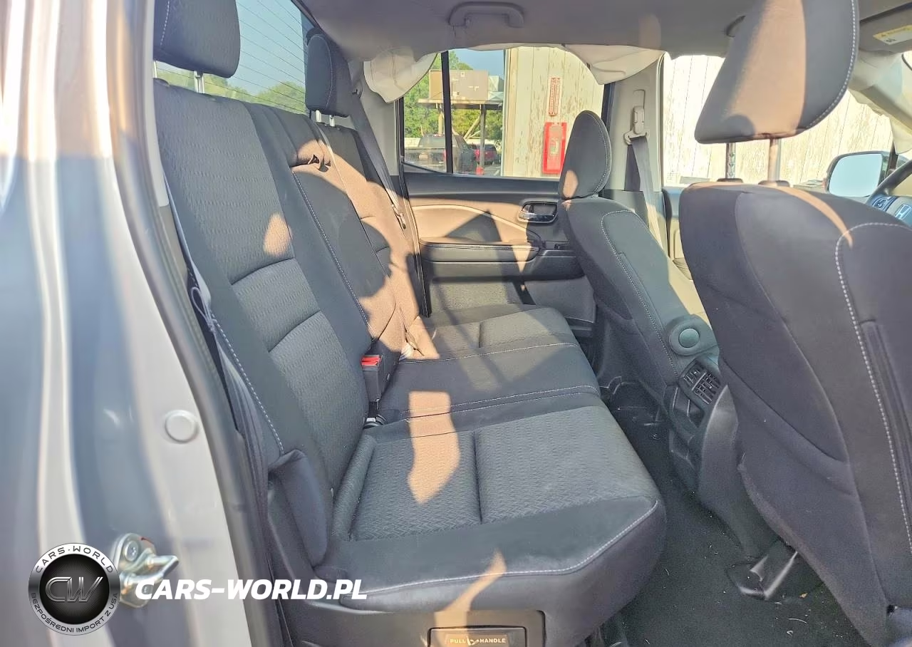 2020 Honda Ridgeline Sport VIN:5FPYK3F1XLB018131 - 10