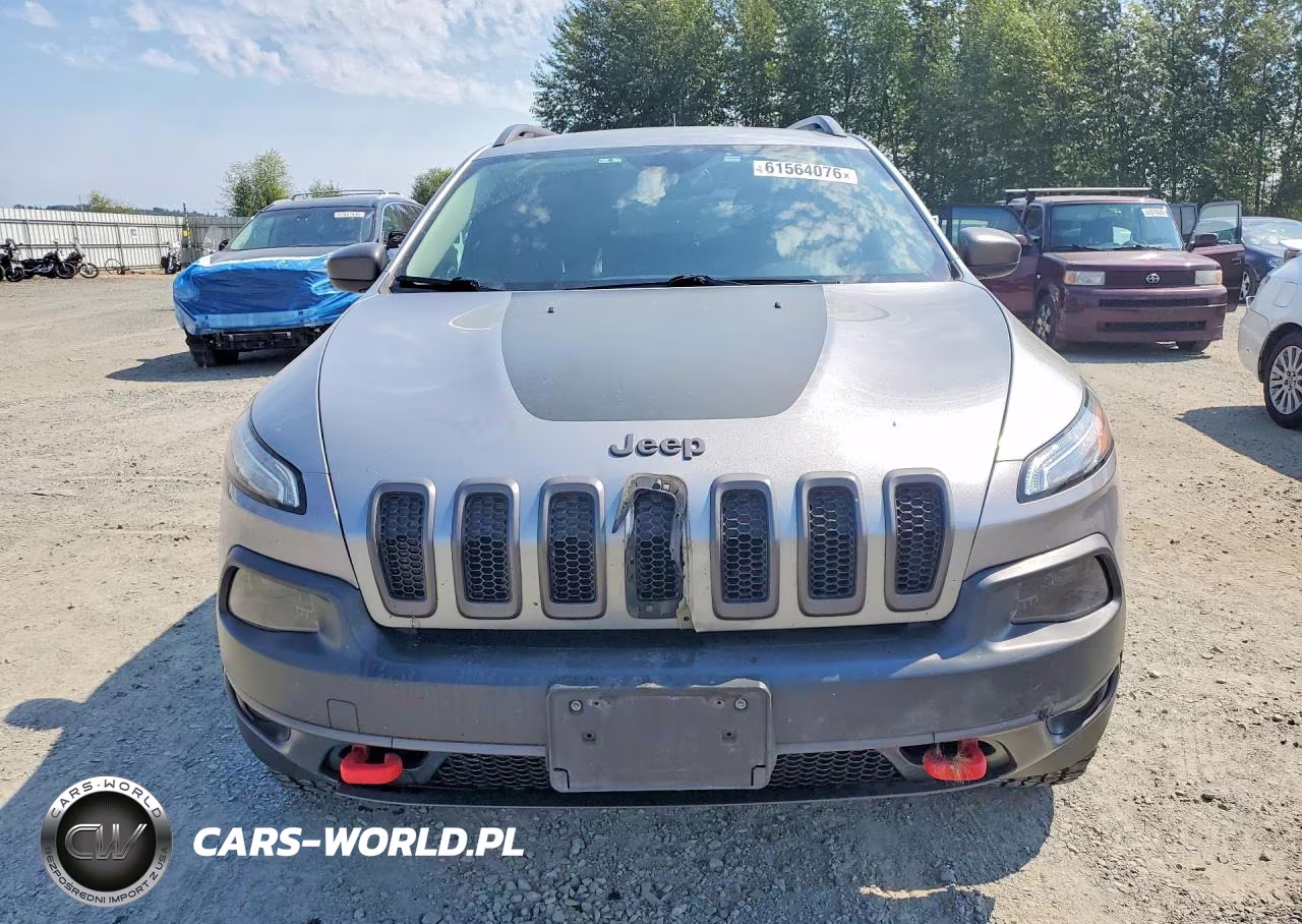2015 Jeep Cherokee Trailhawk VIN:1C4PJMBS5FW786157 - 5