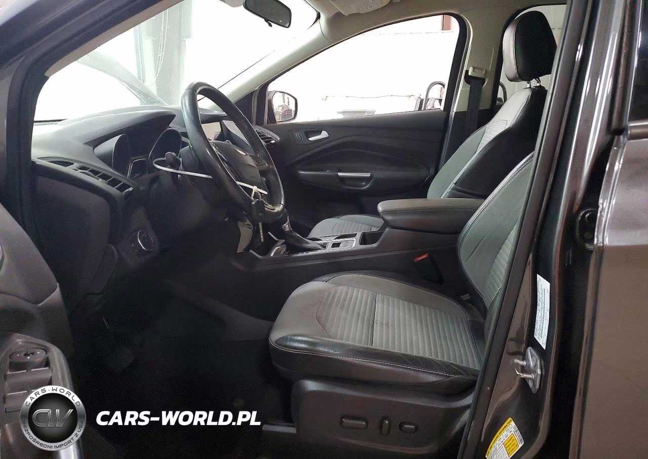 2017 Ford Escape Se VIN:1FMCU9G91HUD38890 - 7
