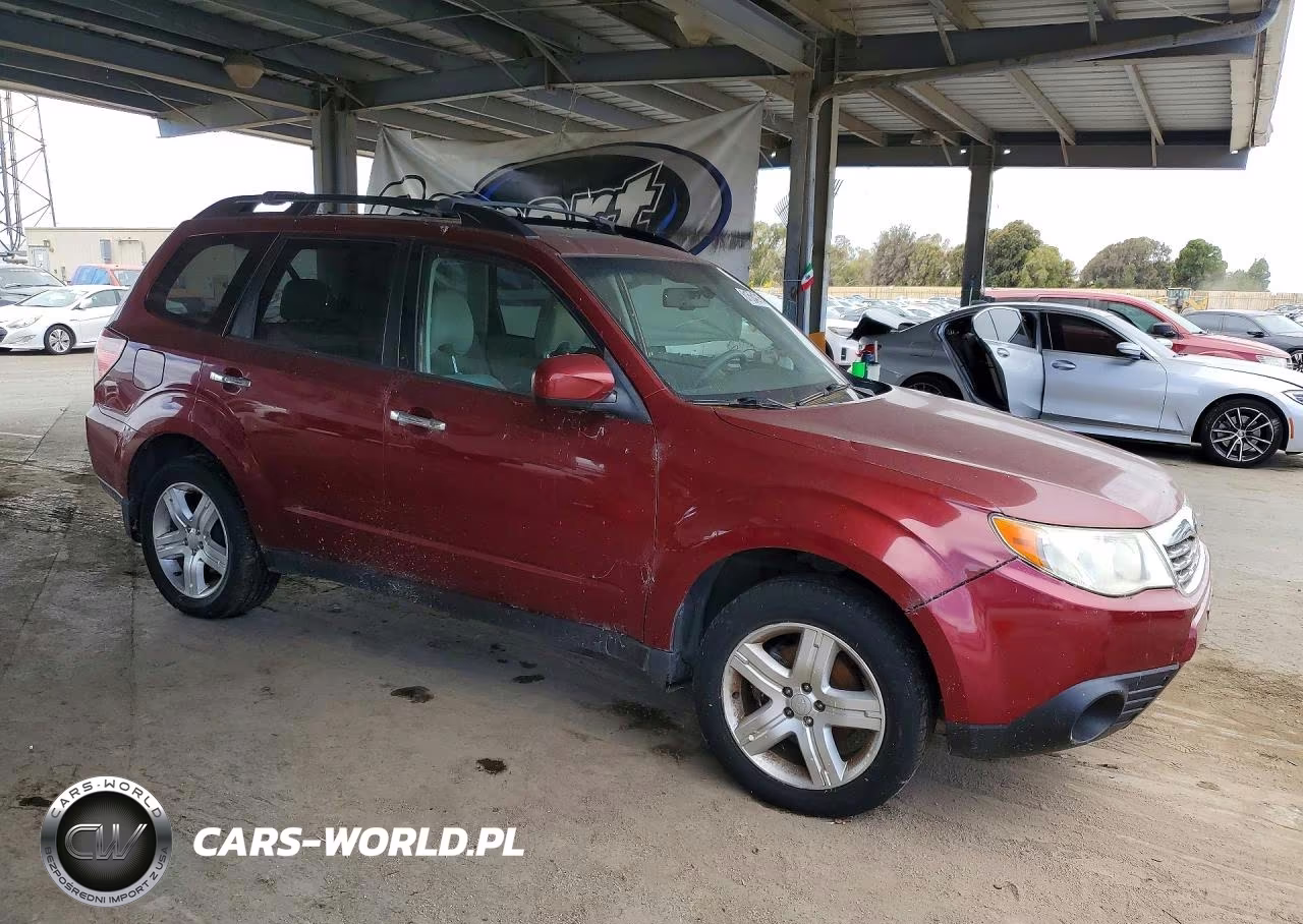 2010 Subaru Forester 2.5X Premium VIN:JF2SH6CC7AH786409 - 4