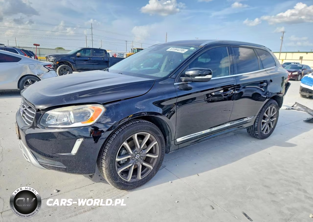 2017 Volvo Xc60 T6 Dynamic – zdjęcie 1 z 14