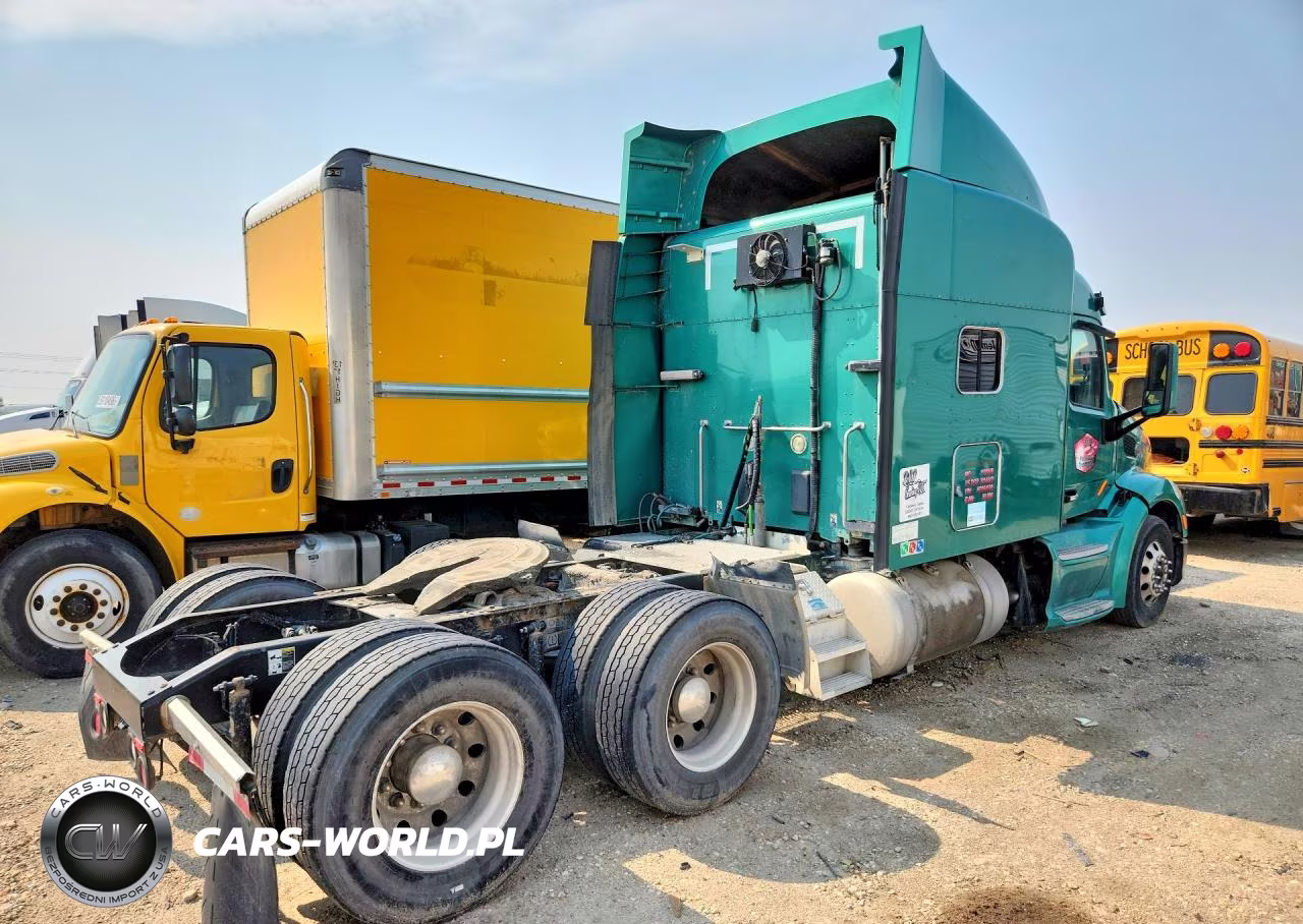 2017 Peterbilt 579 VIN:1XPBD49X8HD364500 - 3