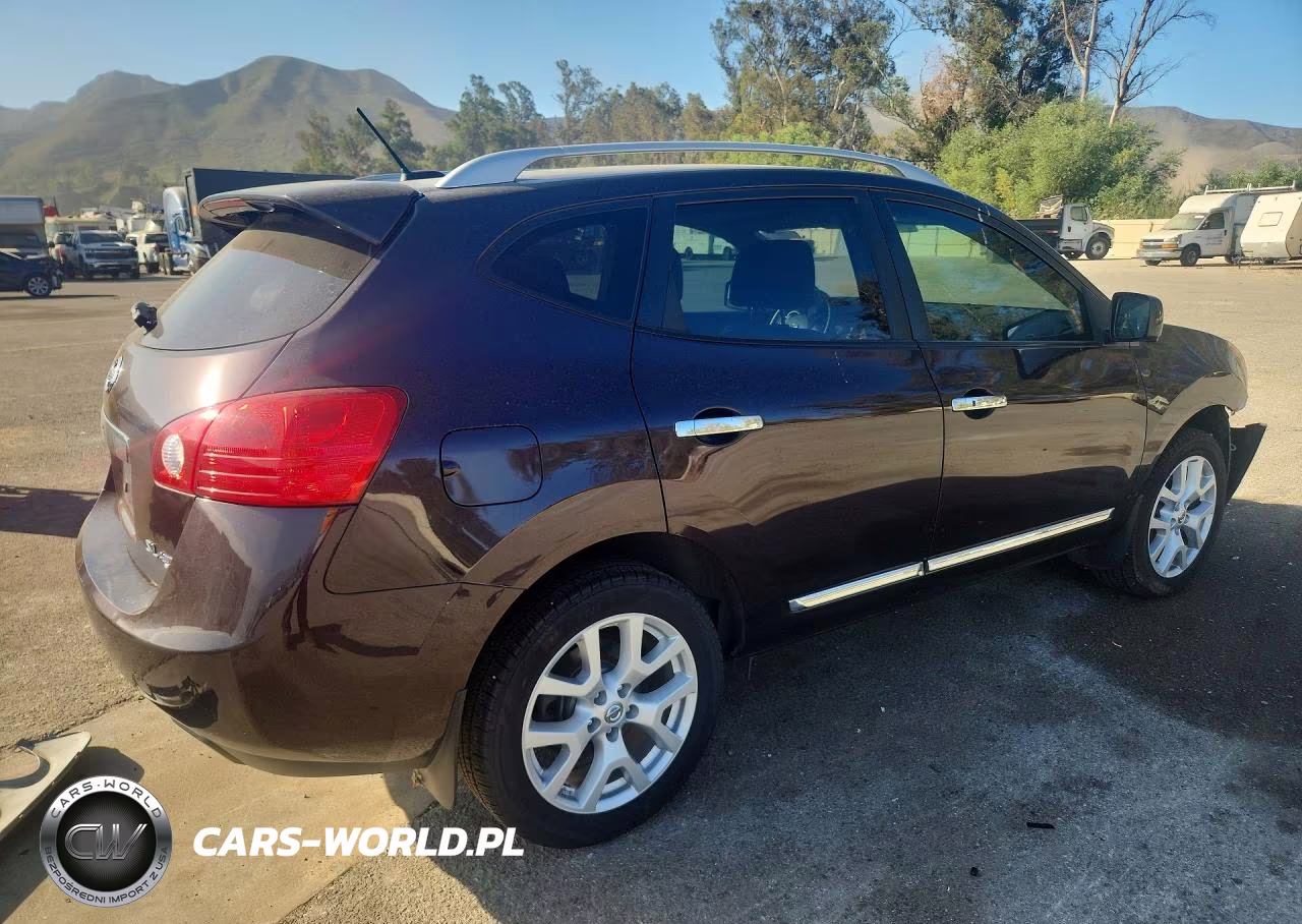 2013 Nissan Rogue S VIN:JN8AS5MV2DW129270 - 3
