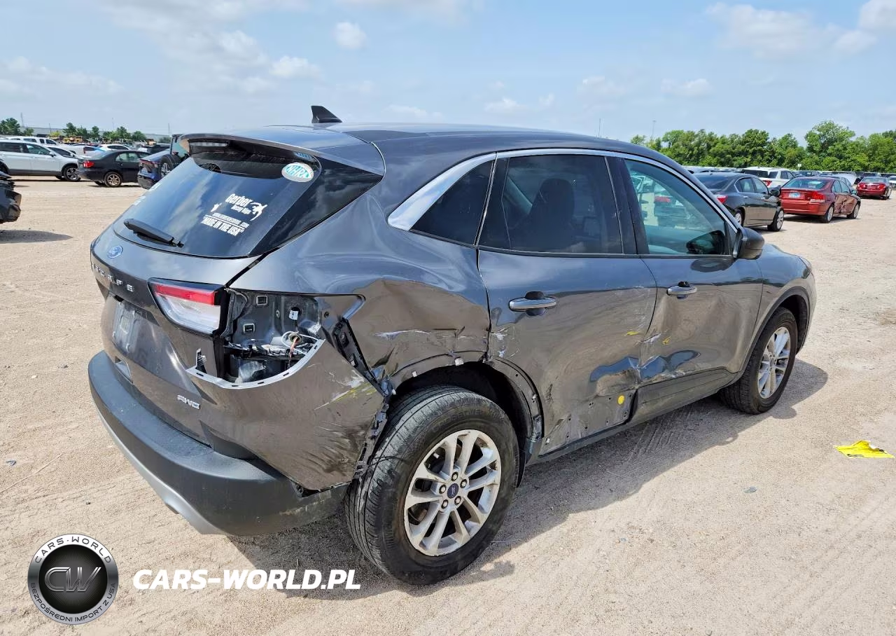 2022 Ford Escape Se VIN:1FMCU9G68NUB96989 - 3