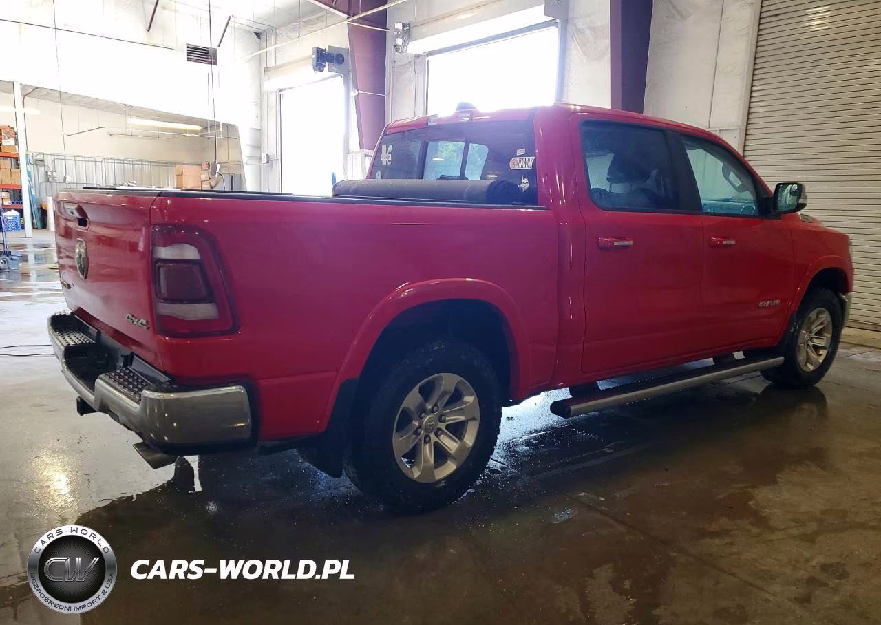 2019 Ram 1500 Laramie VIN:1C6SRFJT3KN740827 - 3