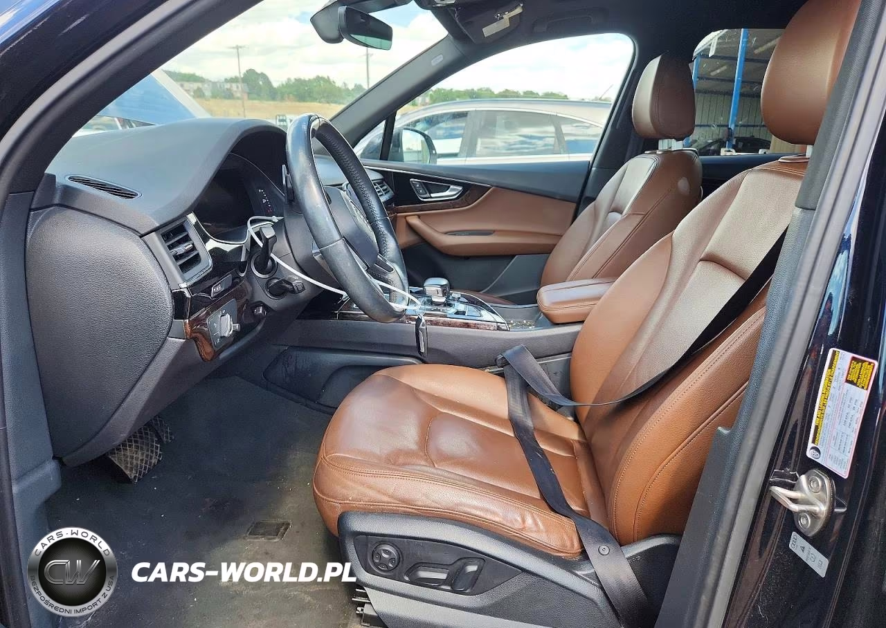 2017 Audi Q7 Premium Plus VIN:WA1LAAF7XHD056014 - 7