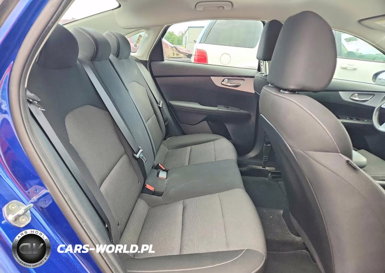 2023 Kia Forte Lxs VIN:3KPF24AD3PE526086 - 10