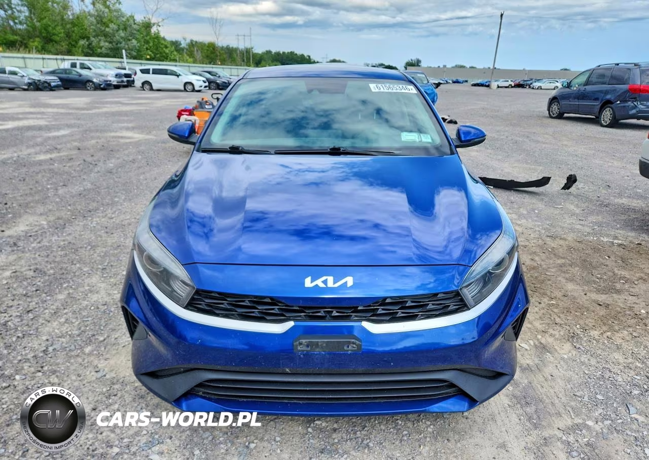 2023 Kia Forte Lxs VIN:3KPF24AD3PE526086 - 5