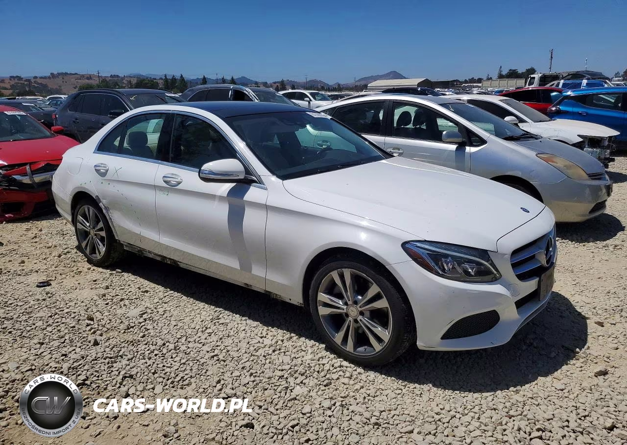 2015 Mercedes-Benz C 300 4Matic VIN:55SWF4KB4FU032487 - 4