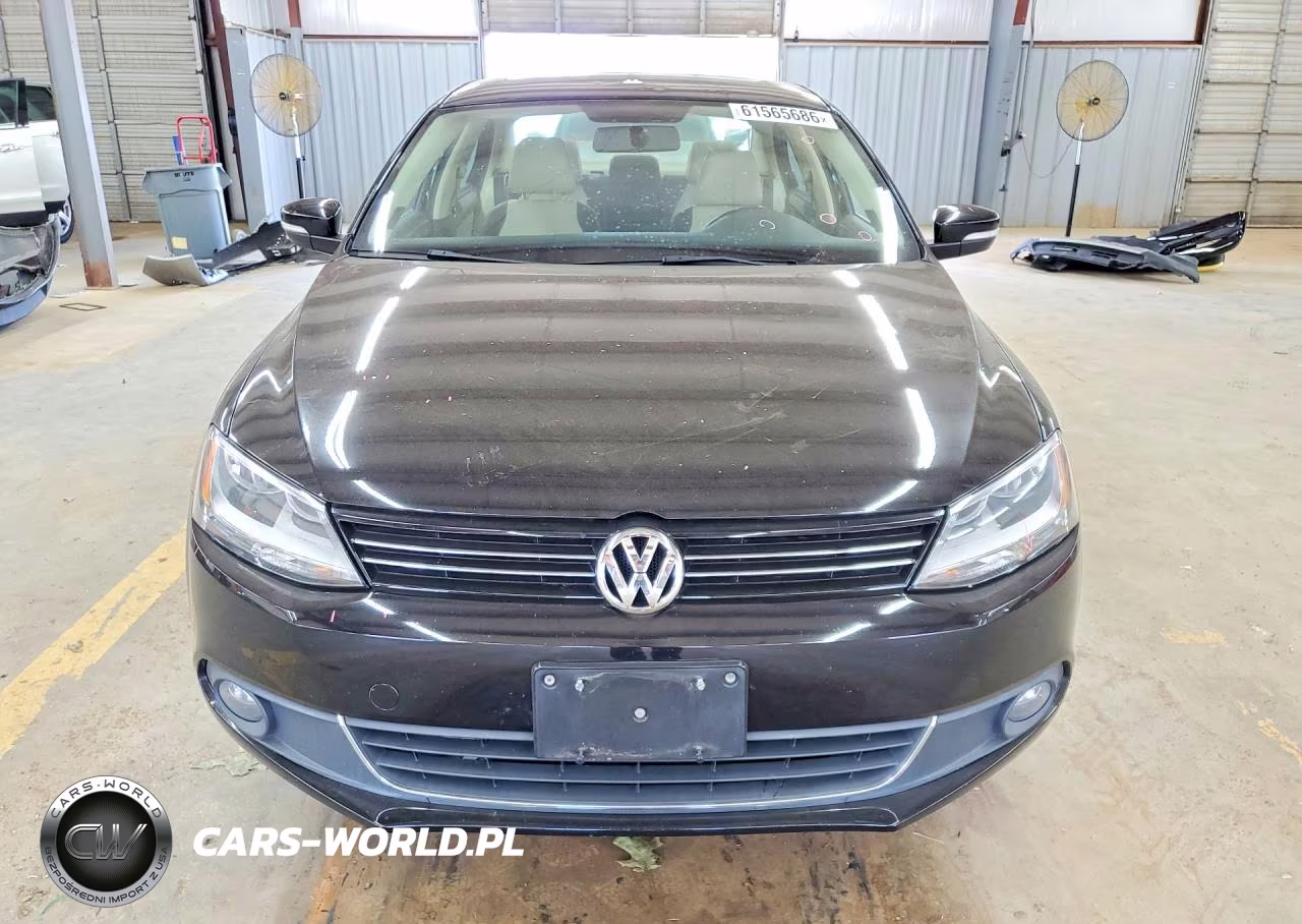 2014 Volkswagen Jetta Sel VIN:3VWL17AJ7EM388954 - 5