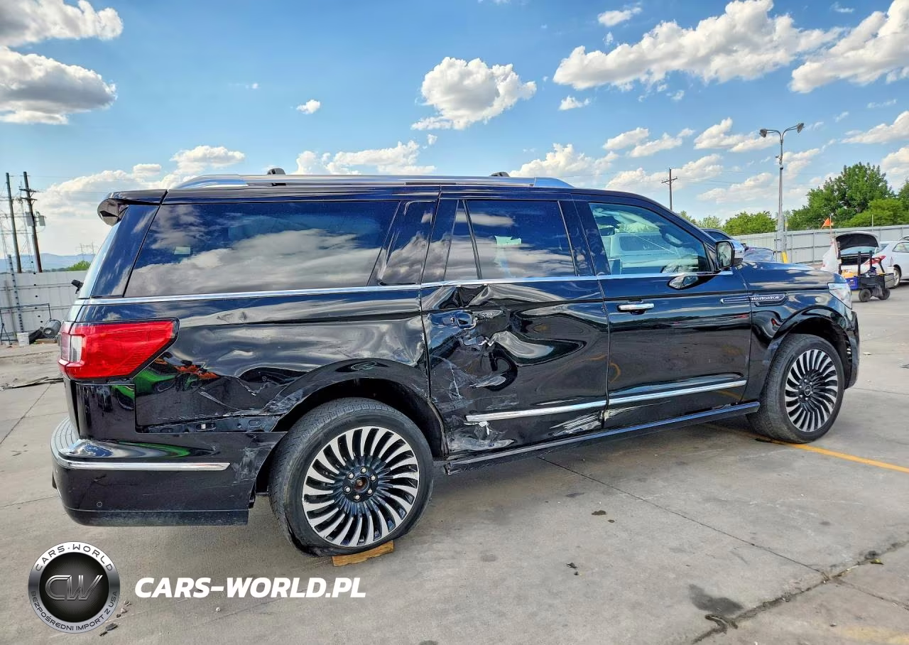 2018 Lincoln Navigator L Black Label VIN:5LMJJ3TT9JEL22531 - 3