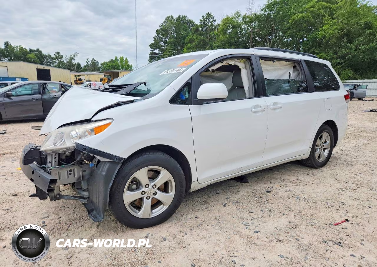 2014 Toyota Sienna Le