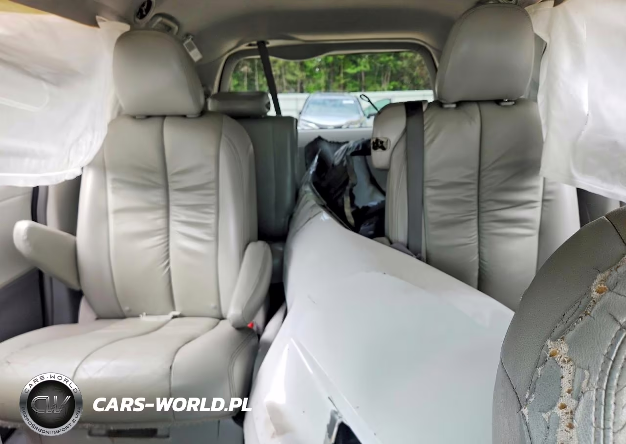 2014 Toyota Sienna Le VIN:5TDKK3DC4ES503639 - 10