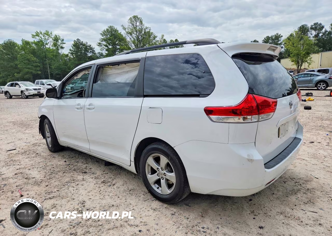 2014 Toyota Sienna Le VIN:5TDKK3DC4ES503639 - 2