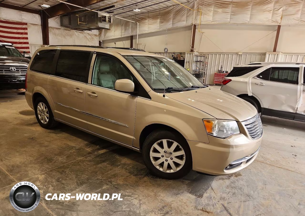 2015 Chrysler Town & Country Touring VIN:2C4RC1BG1FR538073 - 4