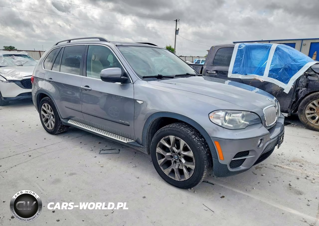 2013 BMW X5 xDrive35I VIN:5UXZV4C53D0G51993 - 4
