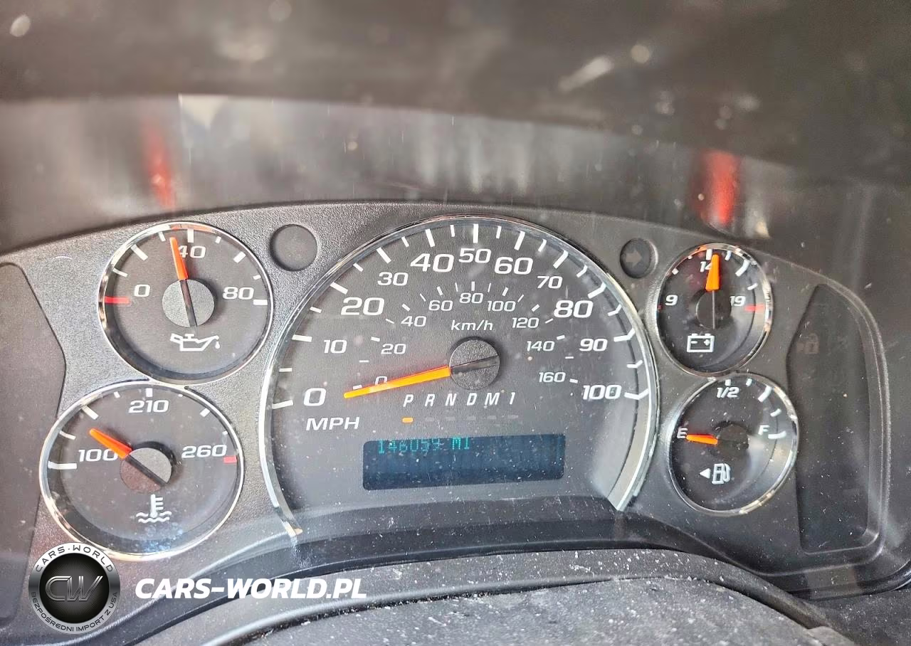 2012 Chevrolet Express G2500 VIN:1GCWGFCA7C1163353 - 9