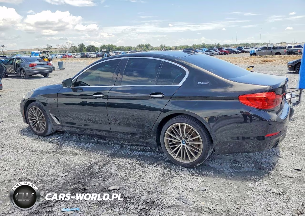 2018 BMW 530E VIN:WBAJA9C59JB034373 - 2