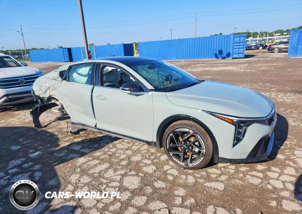 2026 Kia K4 Gt Line VIN:3KPFW4DE8TE314397 - 4