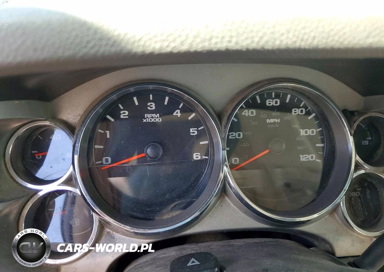 2014 Chevrolet Silverado K3500 VIN:1GB4KZCGXEF117764 - 9