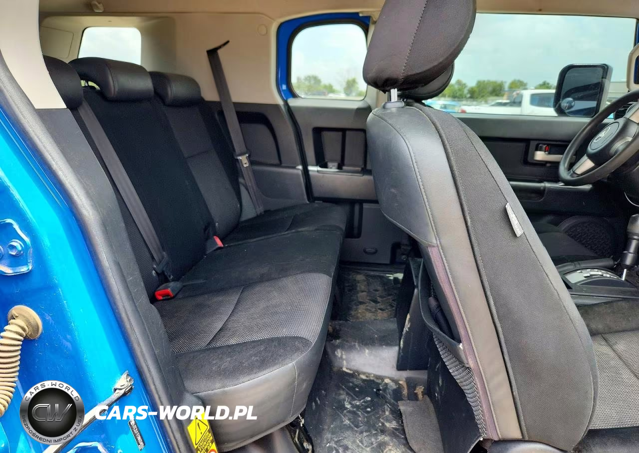 2008 Toyota Fj Cruiser Base VIN:JTEZU11F08K004050 - 10