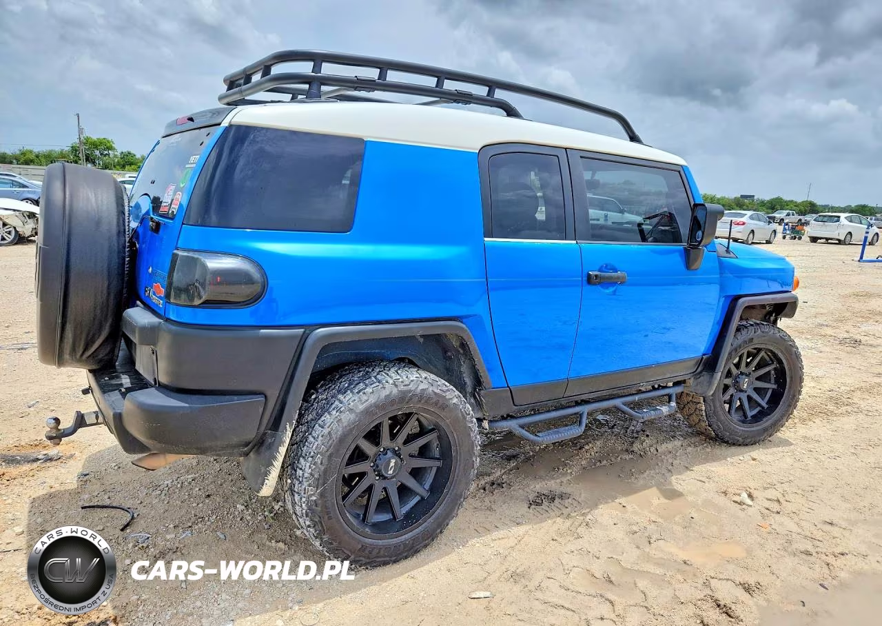2008 Toyota Fj Cruiser Base VIN:JTEZU11F08K004050 - 3