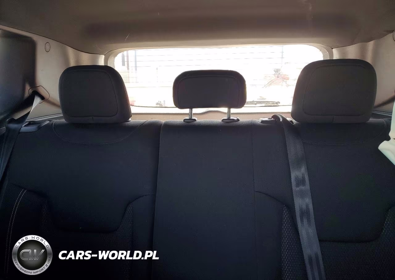2022 Jeep Renegade Altitude VIN:ZACNJDE12NPN47054 - 10